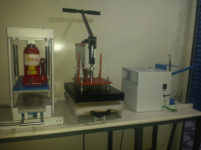 Máquina de fabricar chinelos