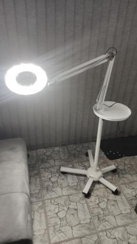 Lupa Articulada e Luminária de LED com Tripé e Bandeja - Estek - Foto 5