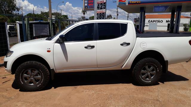 L200 Triton GLX 3.2 2014/2015 - Foto 12