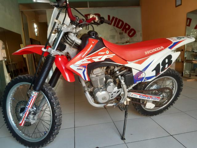 Crf 230 ano 2018/ 2019 - Foto 2