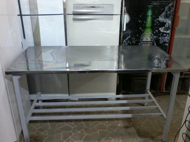 (Barbada) Mesa em aço inox para cozinha industrial - Foto 2