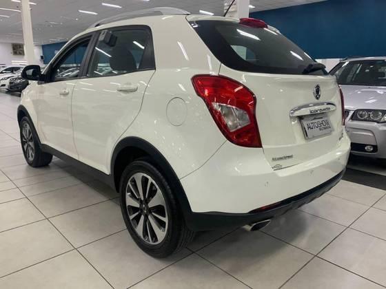 SSANGYONG KORANDO 2014/2015 2.0 GLS 4X4 16V TURBO DIESEL 4P AUTOMÁTICO - Foto 2