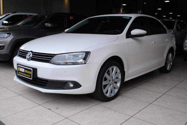 VOLKSWAGEN I/ JETTA 2.0 2013 Tiptronic - Foto 3