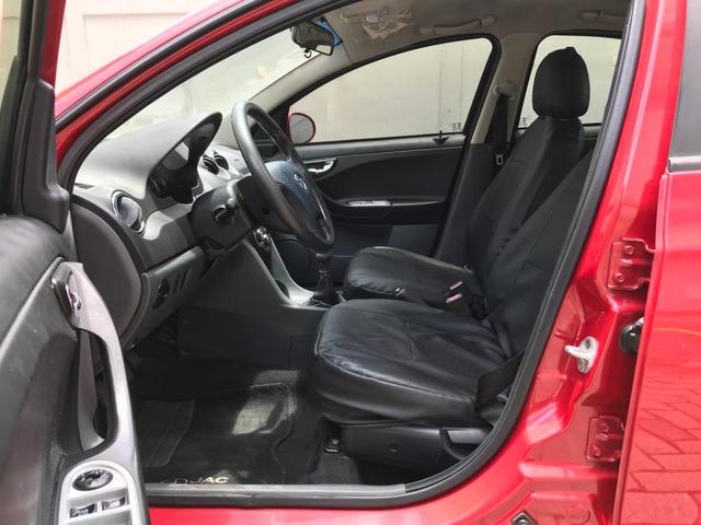 Jac J3 1.5 Sedan - Entrada + 490 por mês - Foto 9