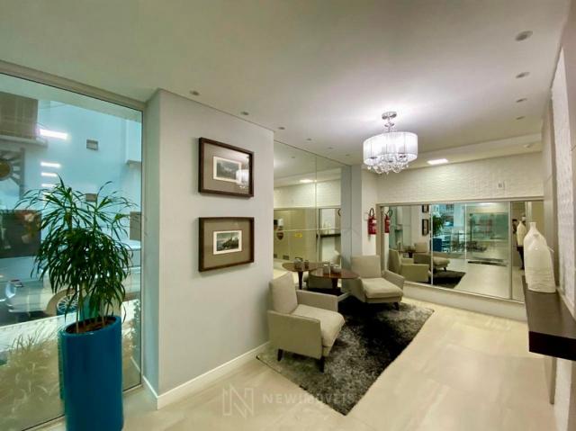 Apartamento andar alto com 3 Suítes 2 Vagas no Centro em Balneário Camboriú - Foto 4