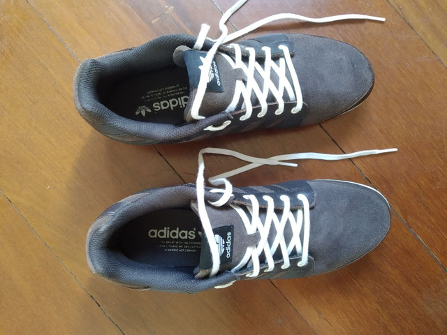 tenis adidas couro marrom