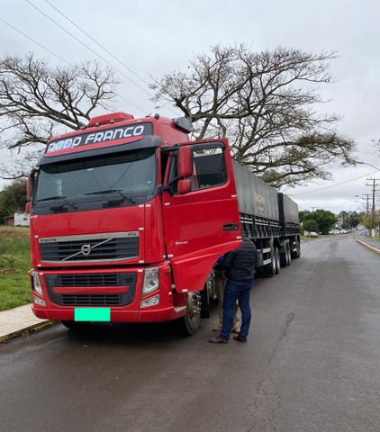 Caminhão Volvo FMX 500 6x4 2p (Diesel) (E5) - 2015 - Eldorado do