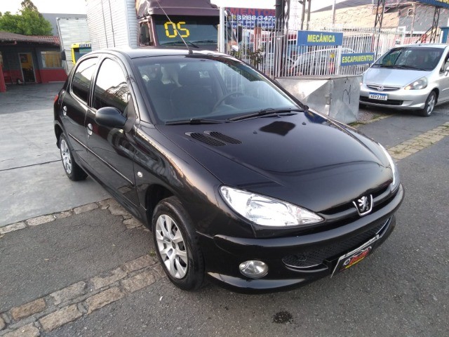 PEUGEOT 206 1.4 PRESENCE 4 PORTAS COMPLETO R$ 16.900