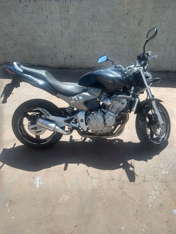VENDO HORNET CARBURADA 2006