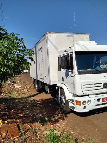 CAMINHÃO