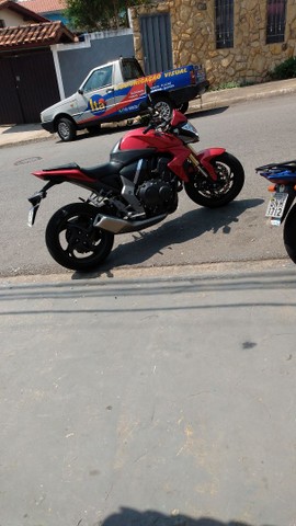 CB 1000R IMPECÁVEL