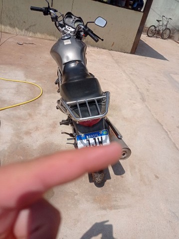 MOTO TITAN 150