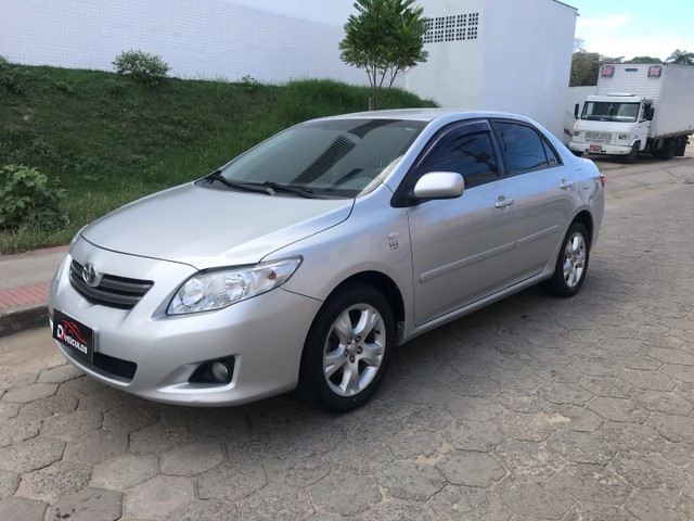 TOYOTA COROLLA 2011 AUTOMATICO TROCO E FINANCIO