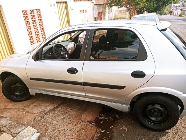 VENDO CELTA 1.4 2005 BÁSICO