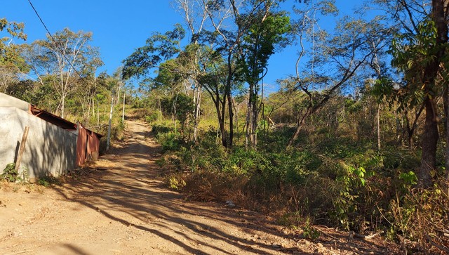 Lote em condomínio, pode financiar, 1000 m2