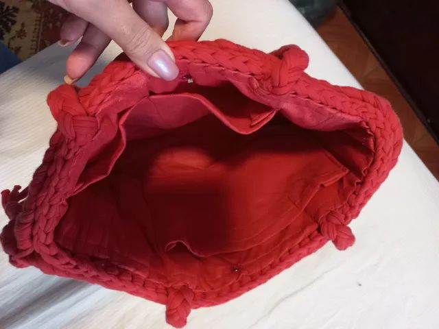 Bolsa vermelha trançada  - Foto 4