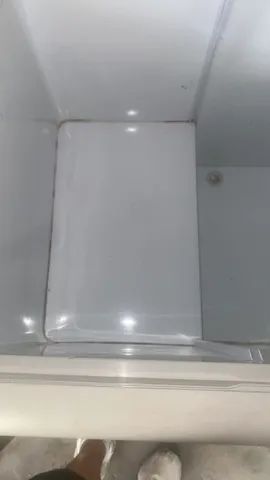 Freezer Metalfrio - HF40S / 220v / Tampa de vidro - Foto 4