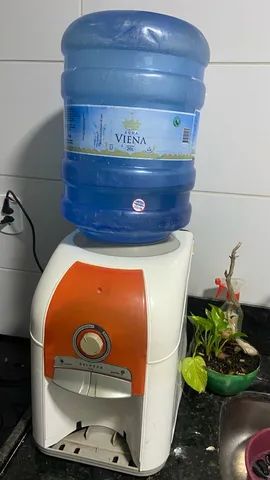 Gela água