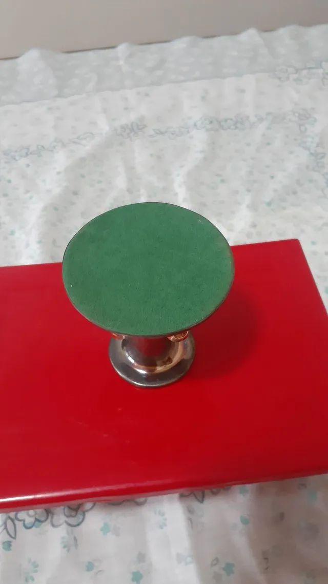 Castiçal  com laço  dourado metal - Foto 4