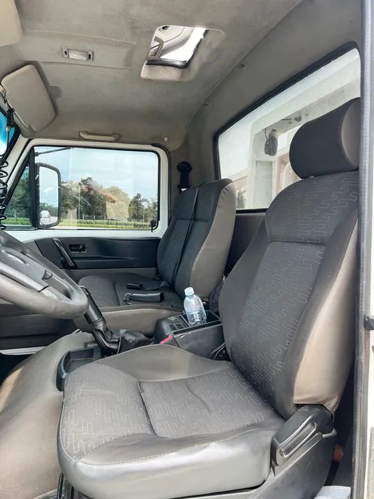  Volkswagen 8.160 - Plataforma - 2015 - Foto 5