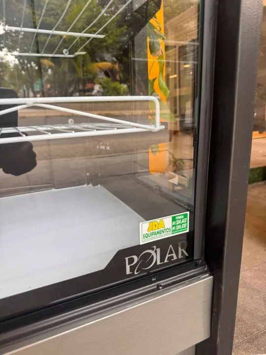 Balcão refrigerado para tortas e sobremesas - tamanho 0,80 cm - polar refrigeração  - Foto 3