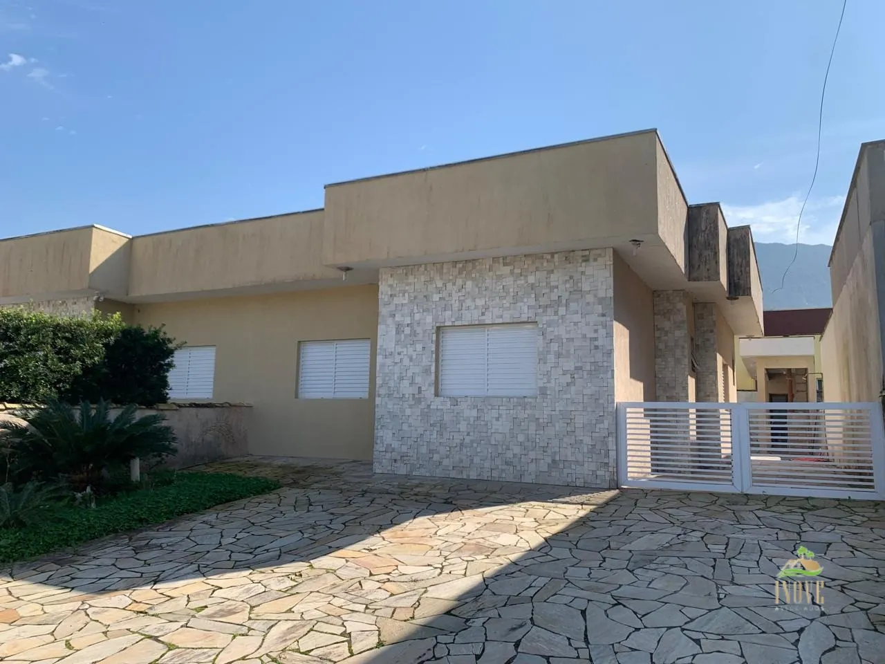 Casa em Condomínio na Morada da Praia: Imóvel à Venda em Bertioga/SP - 3 Quartos, 1 Suíte,