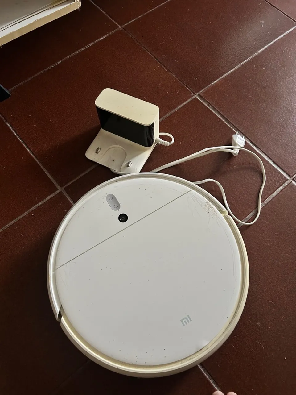 Robô Aspirador Xiaomi mij 1C com Base de Carregamento