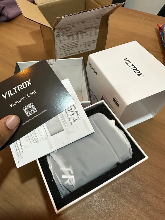 Lente Viltrox 23mm 1.4 Sony perfeita pra Zv e-10 - Foto 2