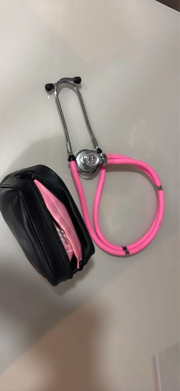 Estetoscópio Rosa com Bolsa de Transporte