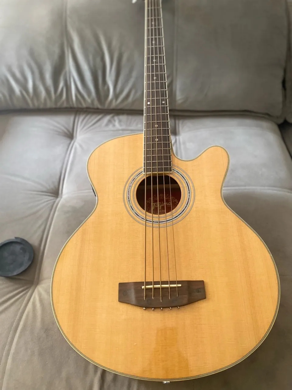 Baixo Acústico Tagima AB500