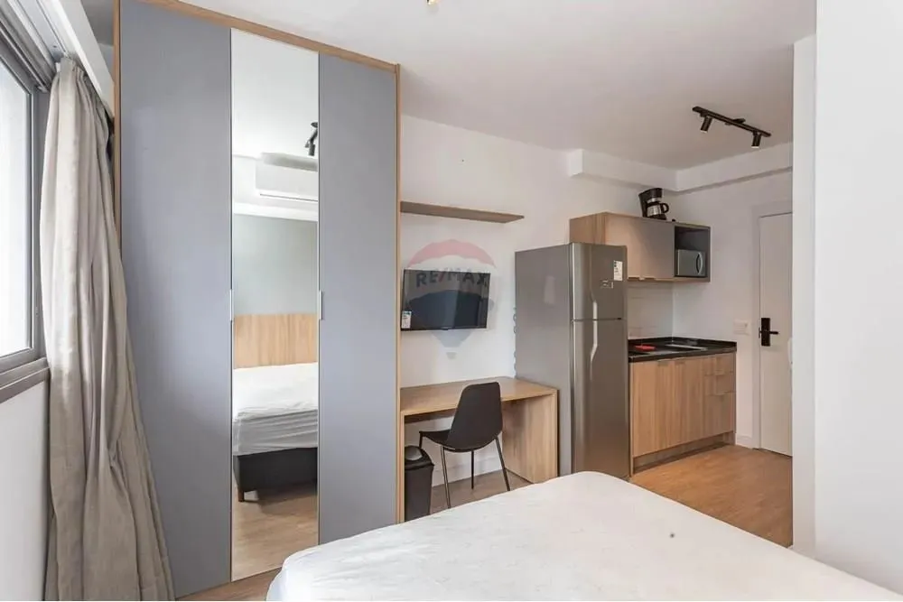 Studio mobiliado de 21m² para locação na Avenida Armando Ferrentini, 654 - Paraíso.