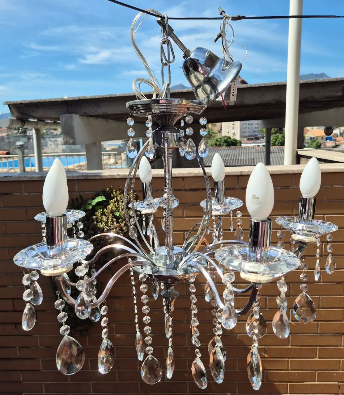 Lustre com 6 lâmpadas