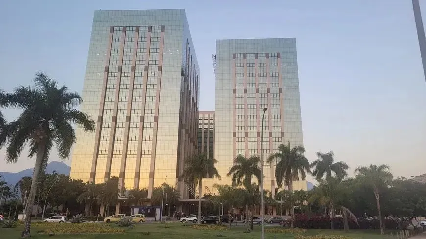 Sala comercial de 36 m² no Ceo Offices - Barra da Tijuca - PRONTA PARA USO ! COM VAGA NA E