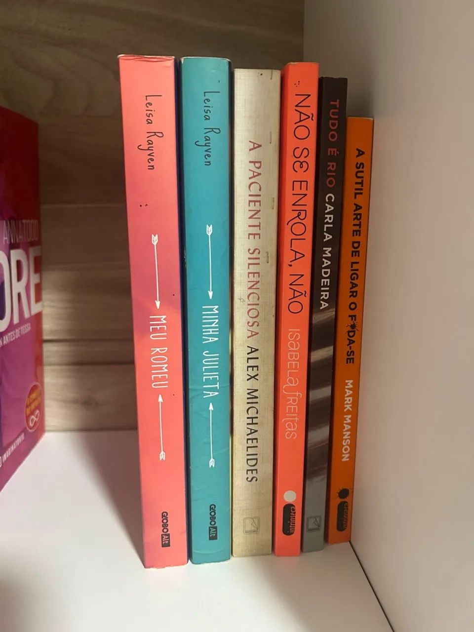 Livros em ótimo estado - Livros e revistas - Santo Antônio