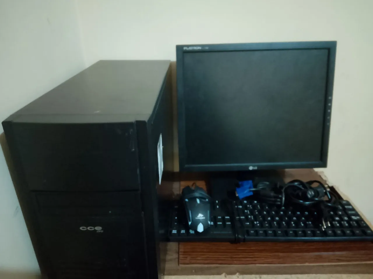 Computador Completo - CPU, Monitor, Teclado e Mouse