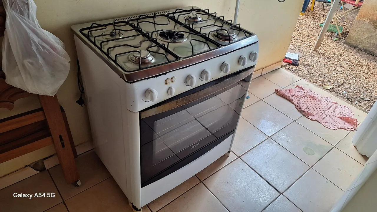 Fogão Dako 5 bocas com forno - Usado