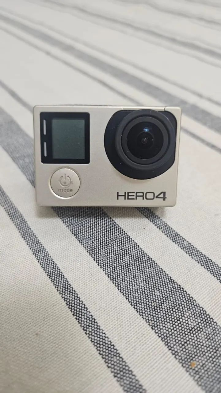 VENDO CAMERA GOPRO HERO 4 COM ACESSÓRIOS  - Foto 2