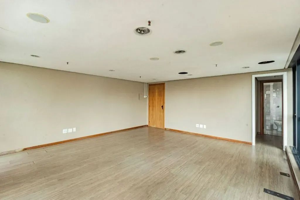 Linda sala comercial no bairro Bela Vista em Porto Alegre. Imóvel com 37 m² de área privat - Foto 11