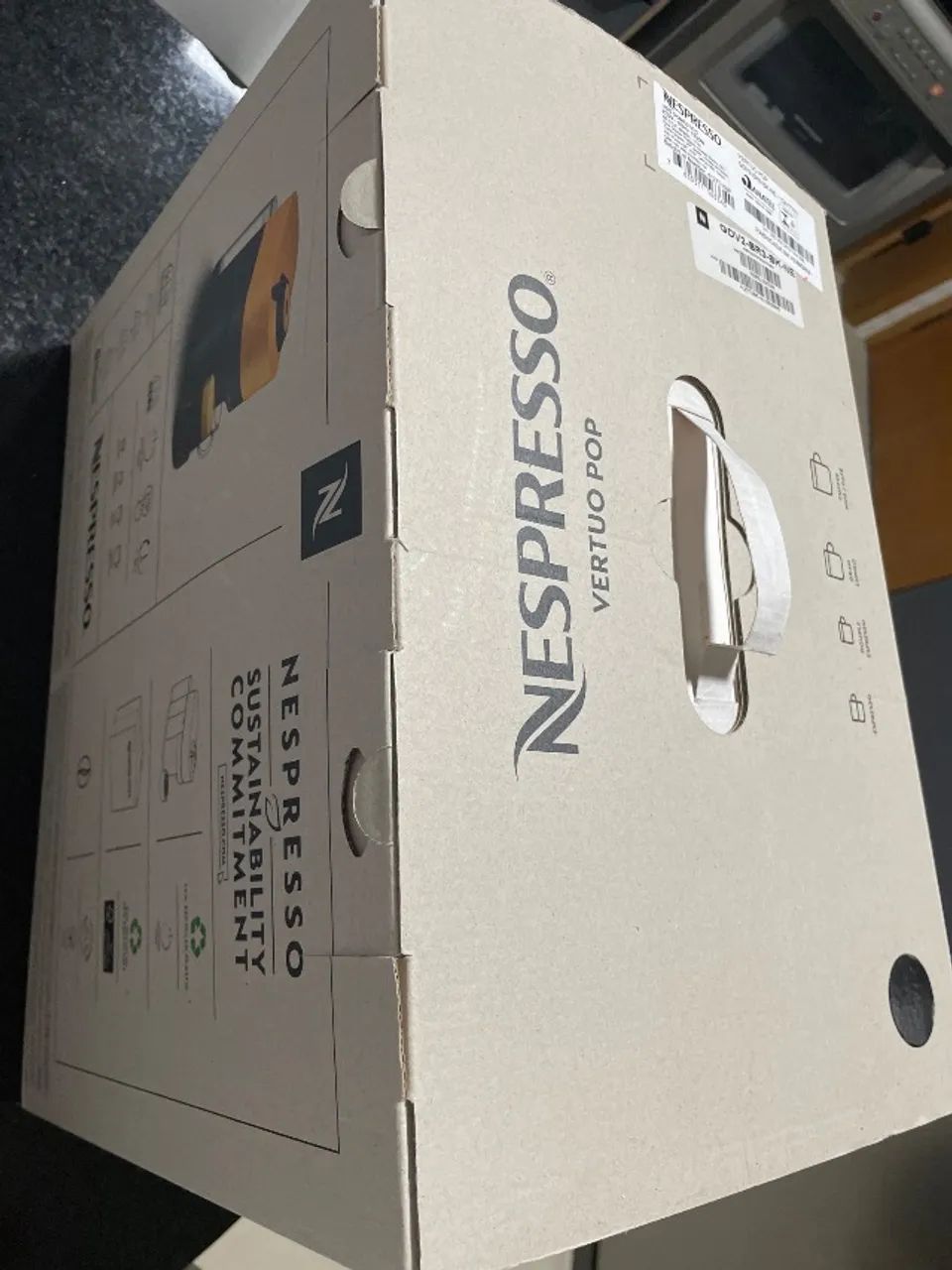 Cafeteira Nespresso Vertuo Pop Preto 220V, Nova e em caixa lacrada - Foto 3
