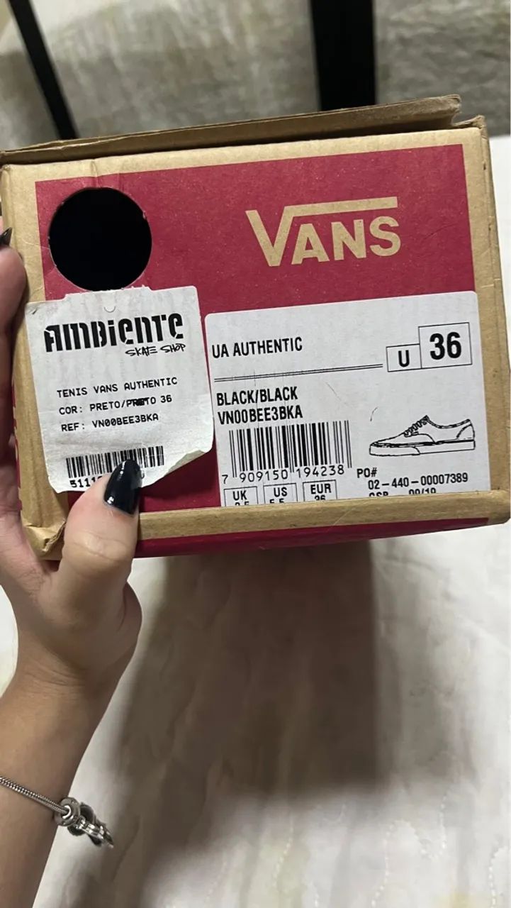Tênis Vans Authentic - preto - Foto 2