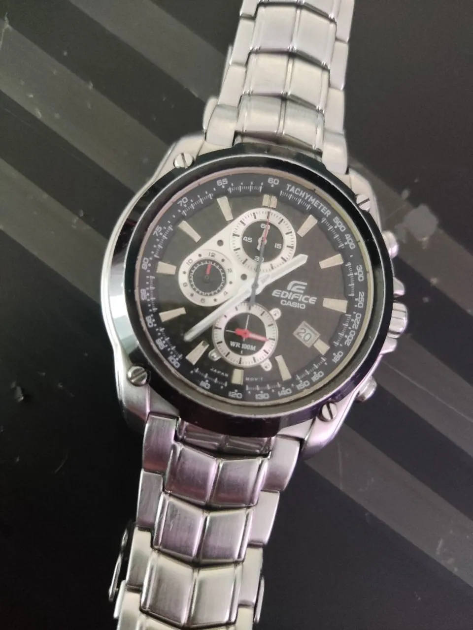 Relógio Casio Edifice Cronógrafo - Elegância e Precisão