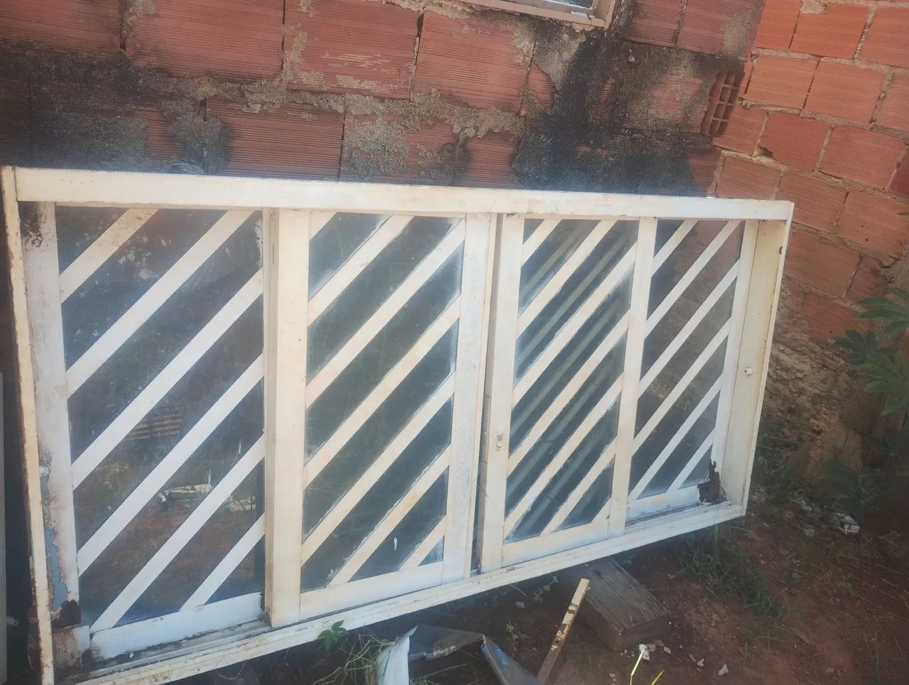 Janelas de metal  com vidro  resistente forte sassazaki - Foto 3