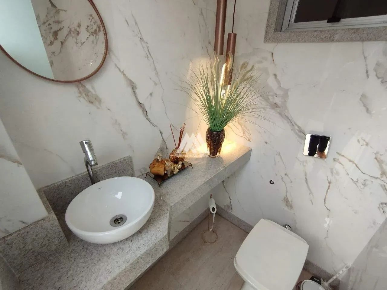 Alugo apartamento em Itaúna em ótima localização no centro! - Foto 4