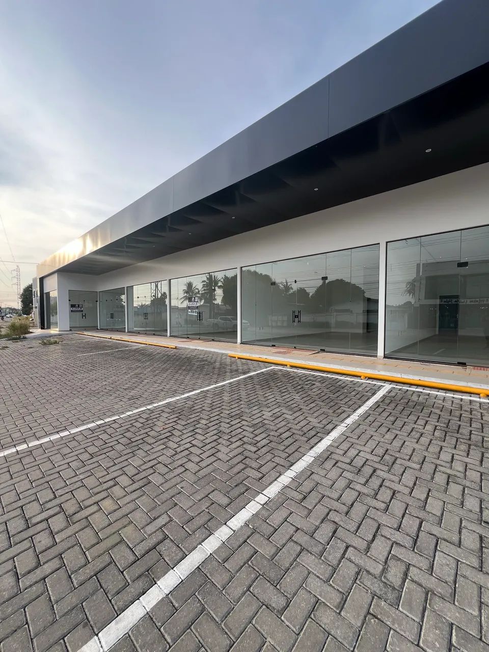 Aluga-se salas comerciais no bairro Mecejana - Foto 2