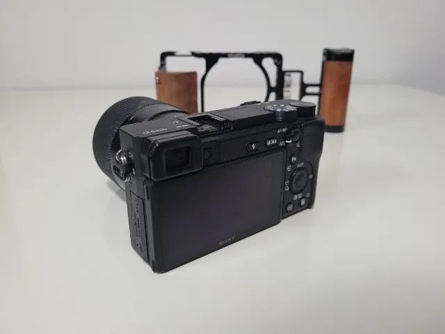 Câmera Sony A6400