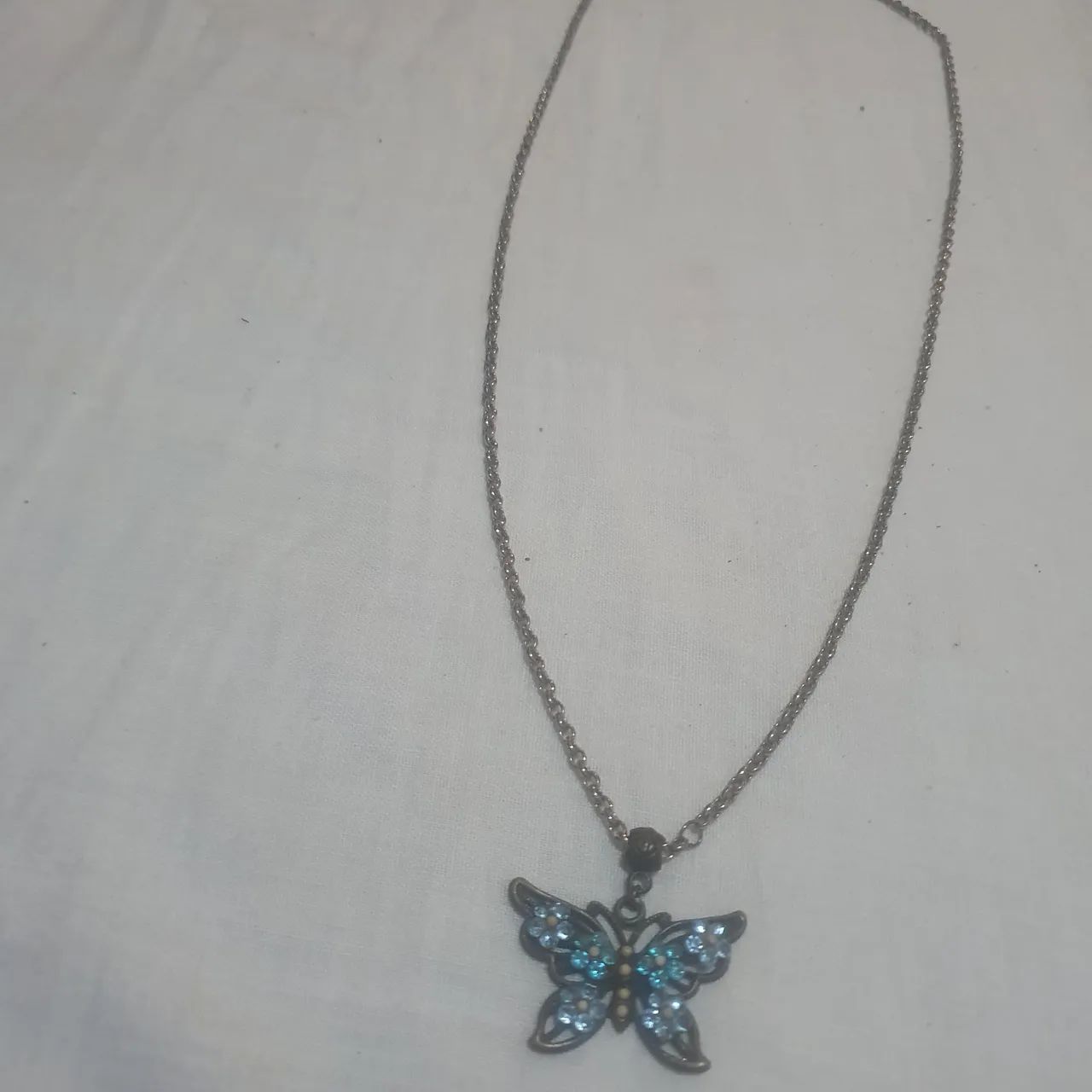 Colar com Pingente de Borboleta Azul - Foto 4