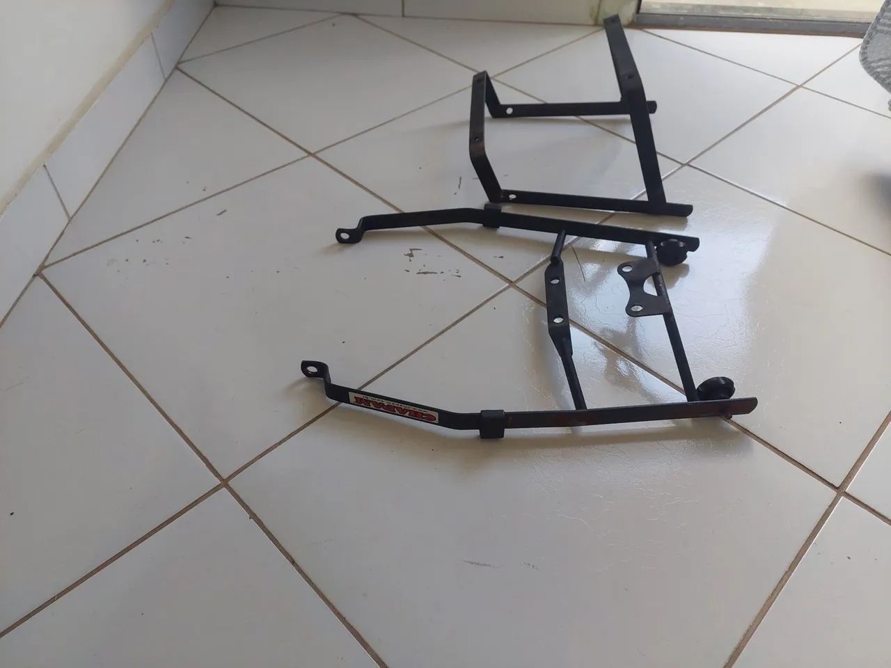 Suporte pra bau de Moto 125  - Foto 3