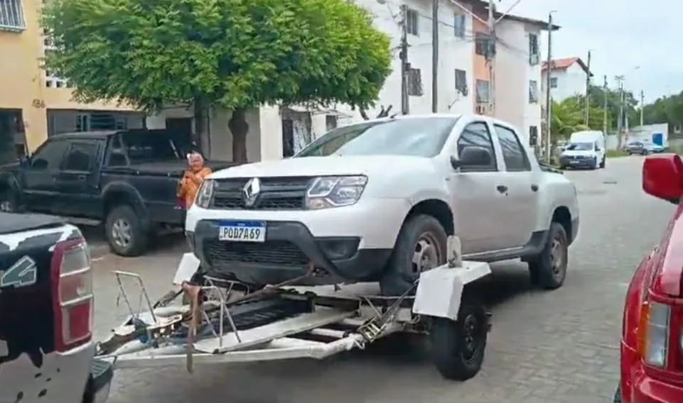 Reboque para transporte de veículos