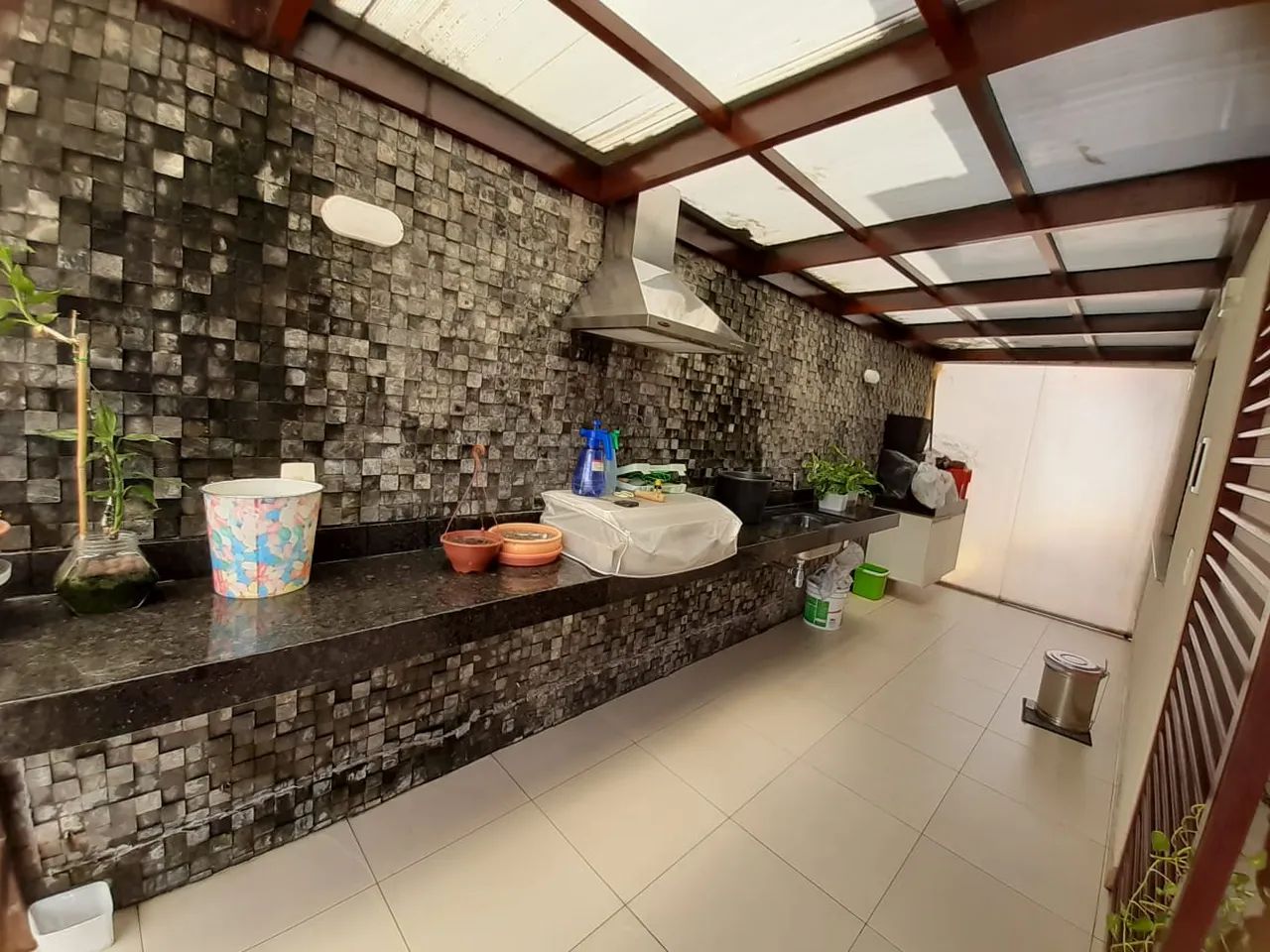 Várias Opções: Duplex 3 Suítes, DCE, 5 WCs, Armários, 4 Vagas, Nascente, Rua Privativa. Ba - Foto 4