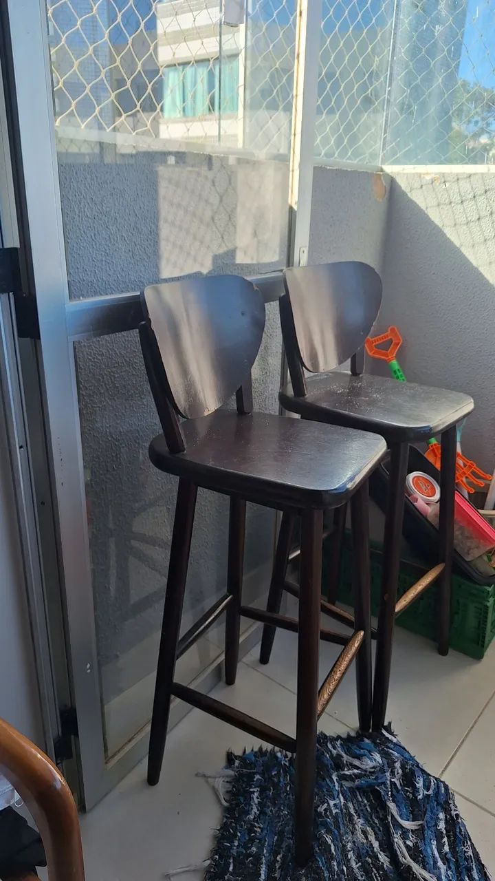 Banquetas de madeira para cozinha